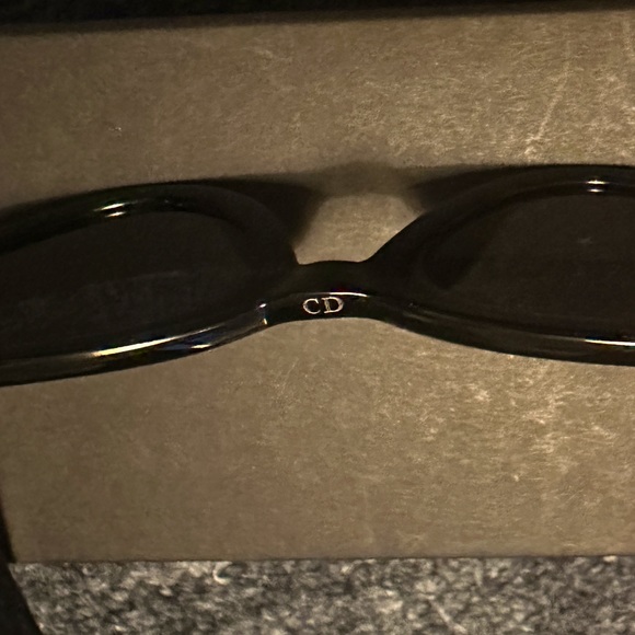 New 💚 RARE GREEN & Gold Dior cat eye Sunglasses - Picture 11 of 12